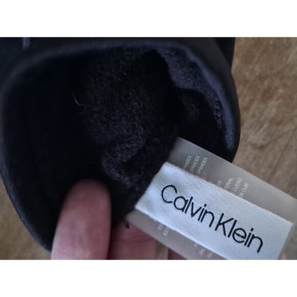 Calvin Klein Women's Gloves Size L/XL - Picture 3 of 3